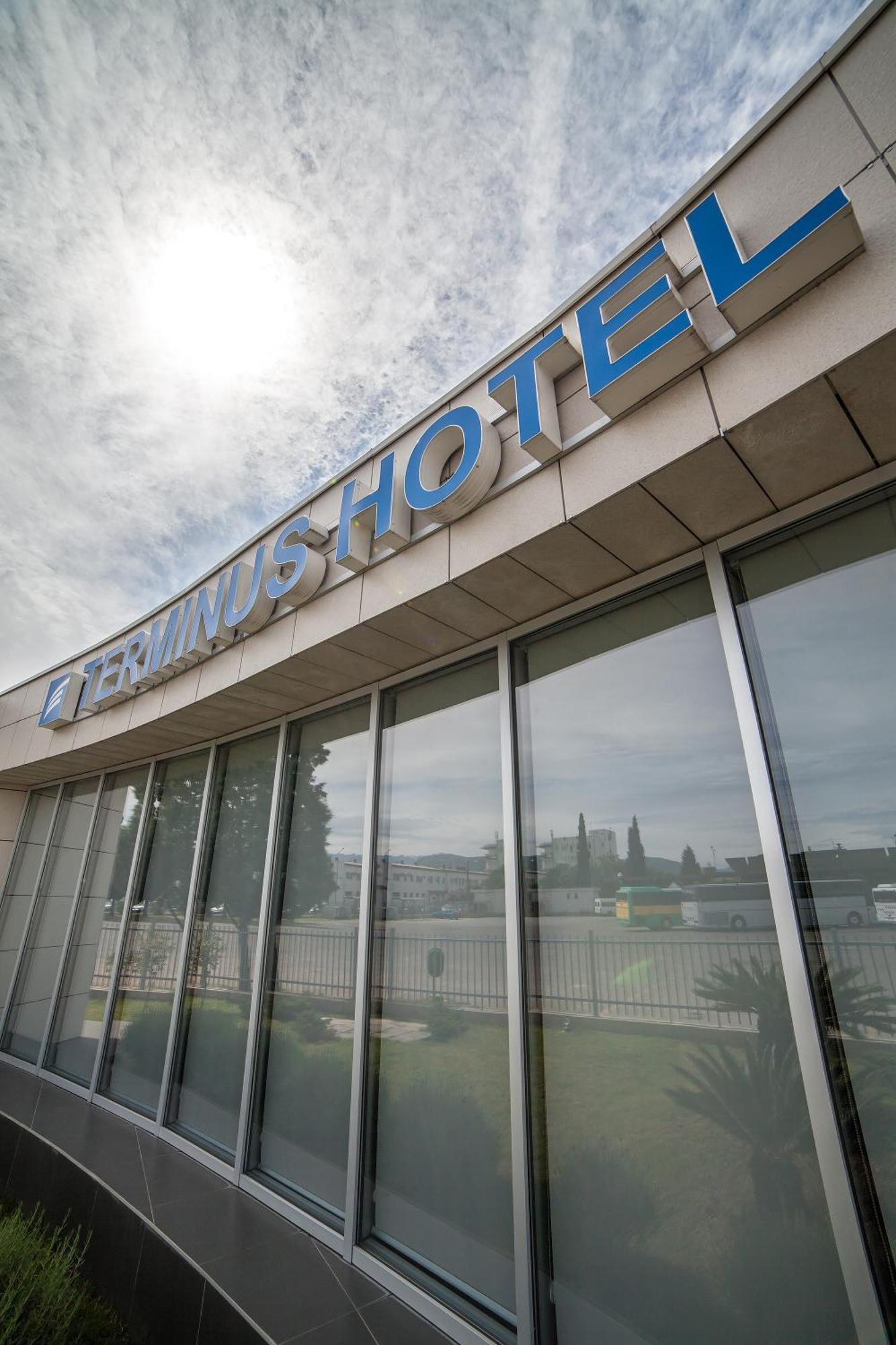 Hotel Terminus Podgorica Exterior foto