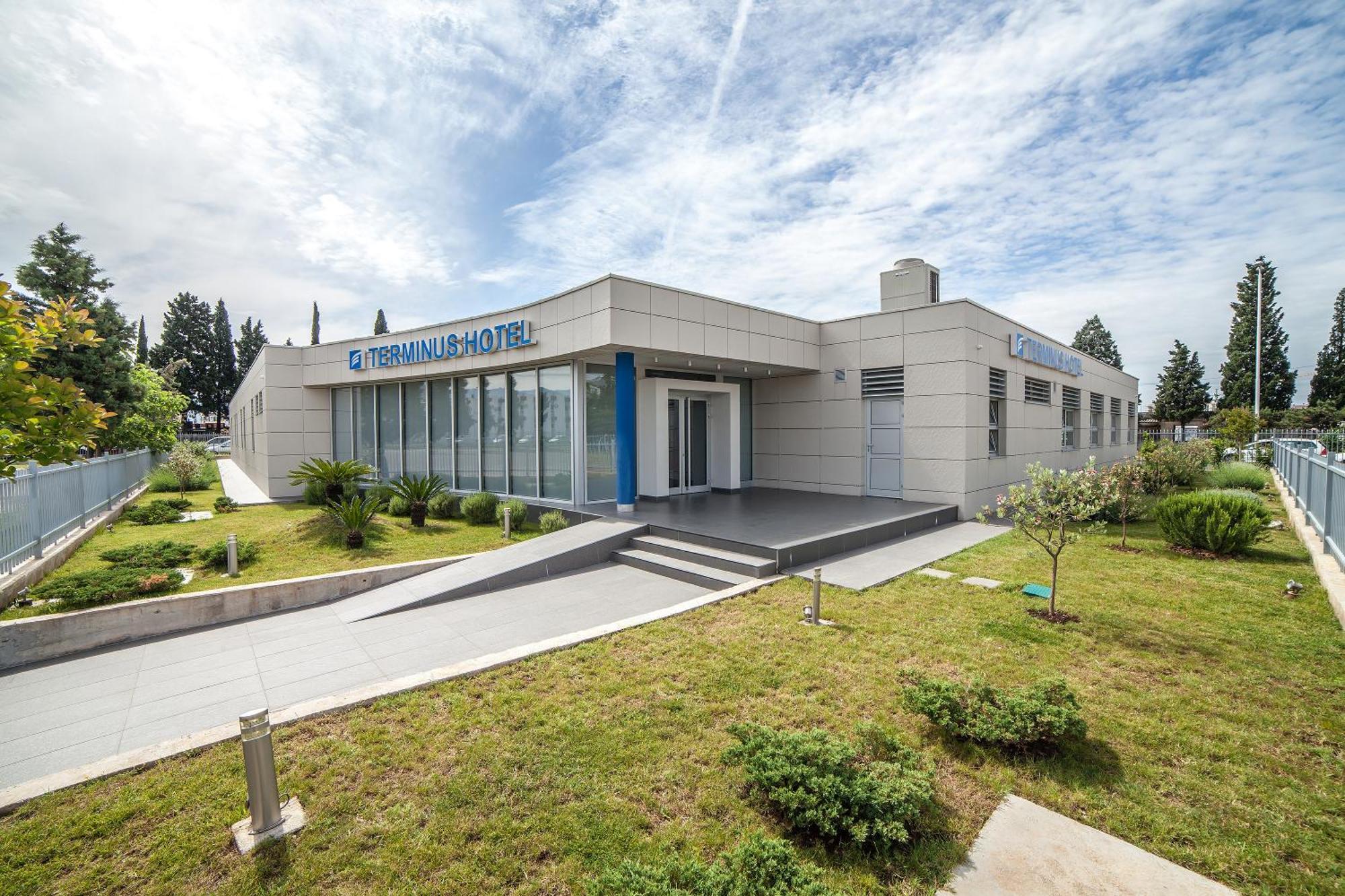 Hotel Terminus Podgorica Exterior foto