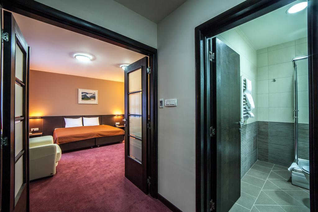 Hotel Terminus Podgorica Zimmer foto